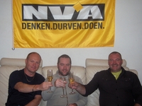 Pioniers van N-VA Niel toosten op lancering webstek